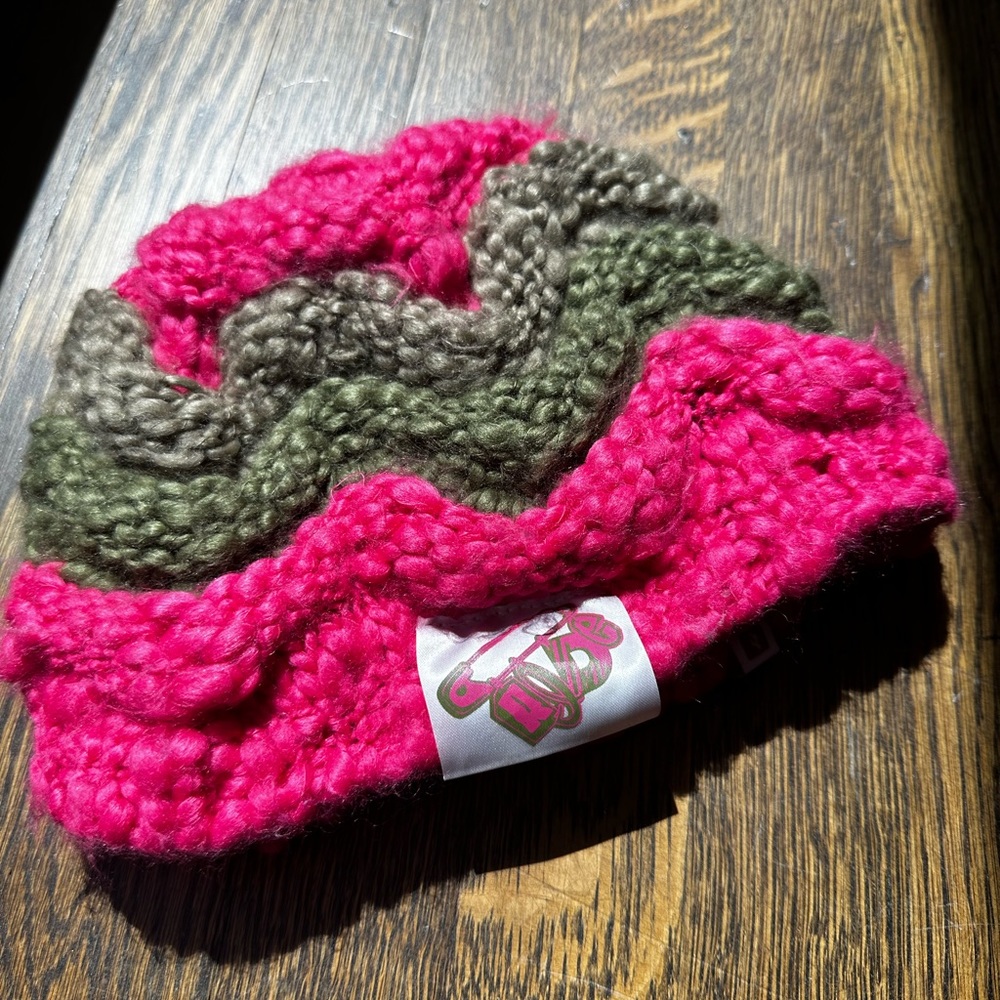 Ride snowboard hat